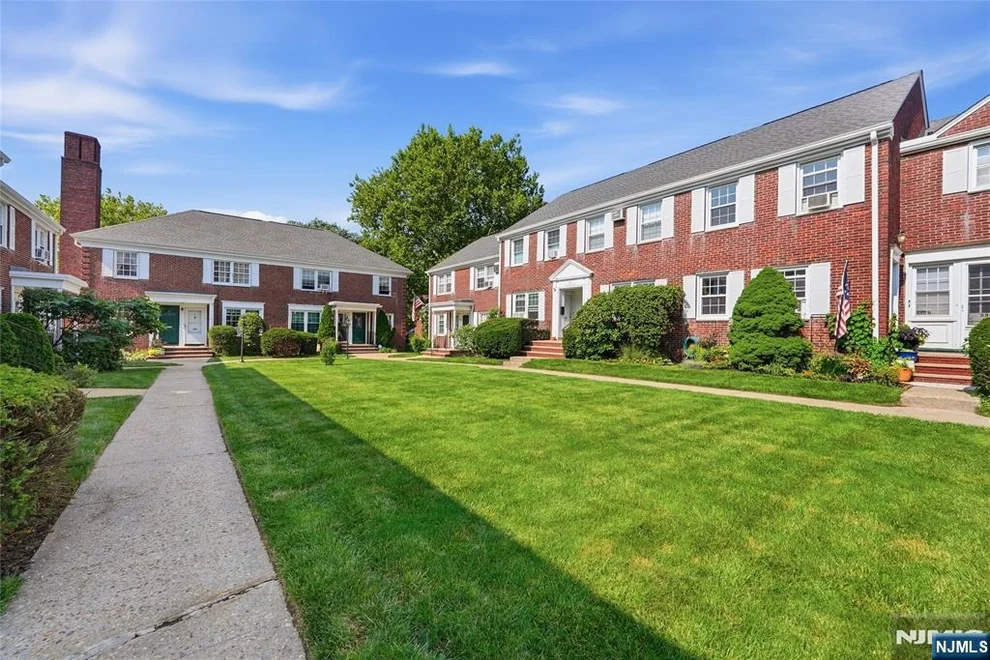 Unit for sale at 283 Elmwood, Maplewood, NJ 07040