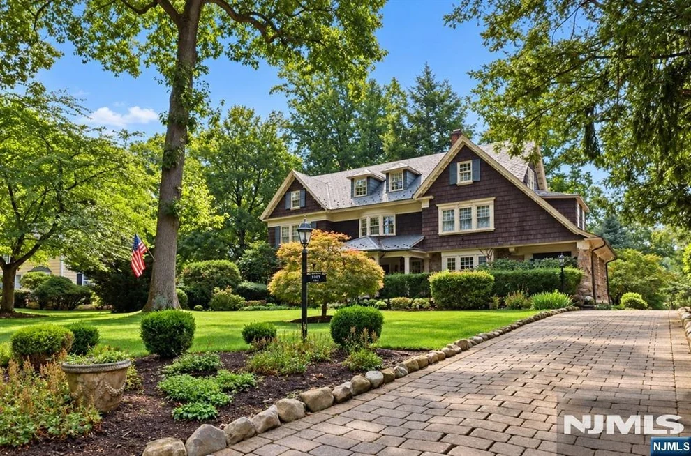 Unit for sale at 105 Rensselaer, Essex Fells, NJ 07021