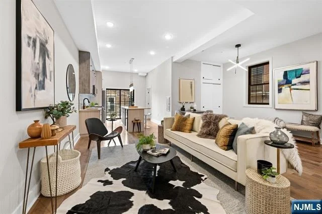 Unit for sale at 545 Palisade, Jersey City, NJ 07307