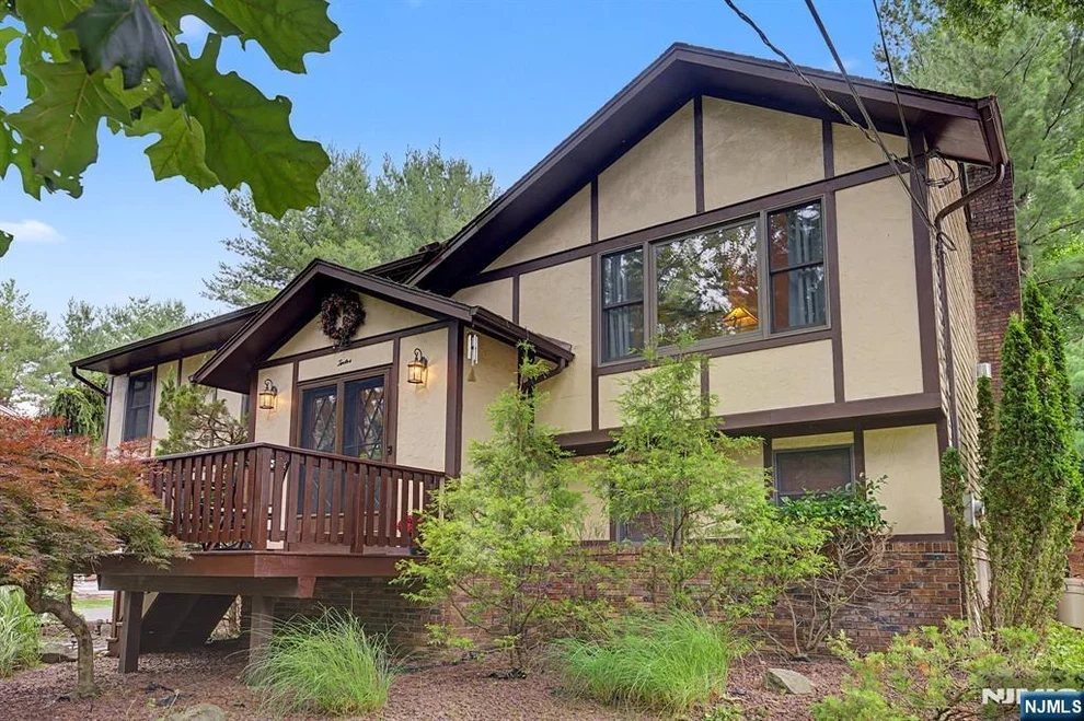 Unit for sale at 12 Seminole, Oakland, NJ 07436