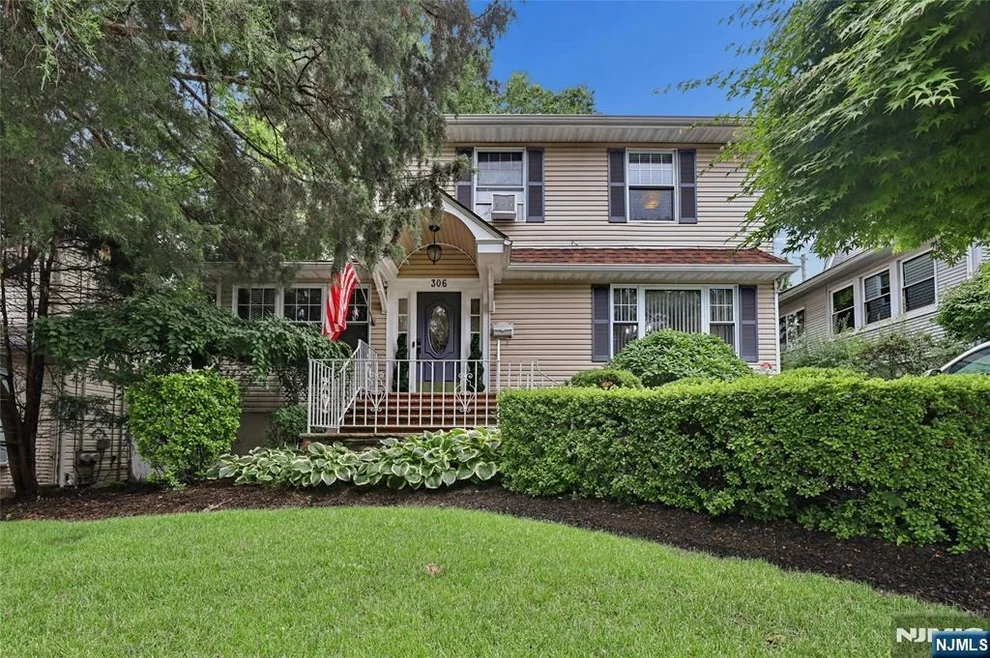 Unit for sale at 306 Passaic, Hasbrouck Heights, NJ 07604
