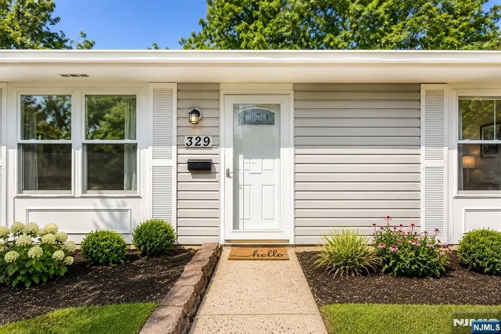 Unit for sale at 329 Columbia, Stratford, NJ 