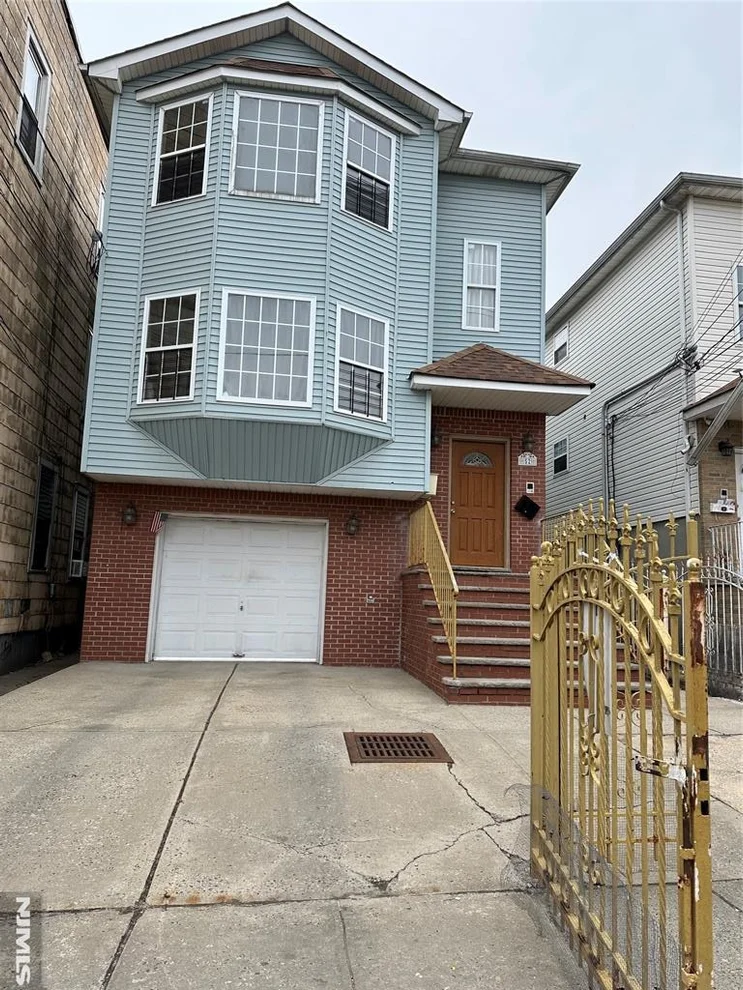 Unit for sale at 52 Stone, Newark, NJ 07104