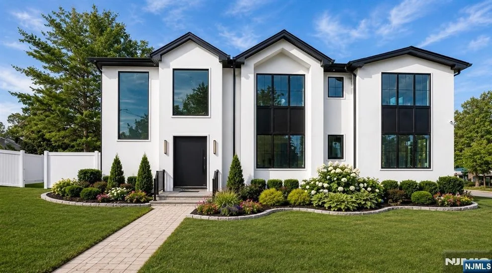 Unit for sale at 673 Cambridge, Paramus, NJ 07652