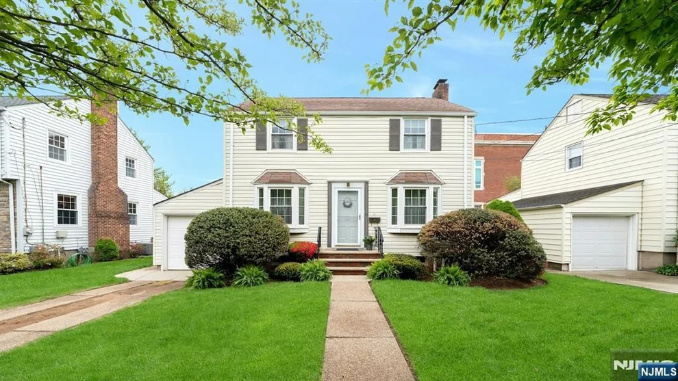 Unit for sale at 17 Brookdale, Bloomfield, NJ 07003