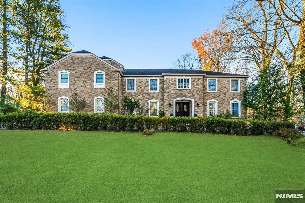 Unit for sale at 27 Pine Hill, Old Tappan, NJ 07675