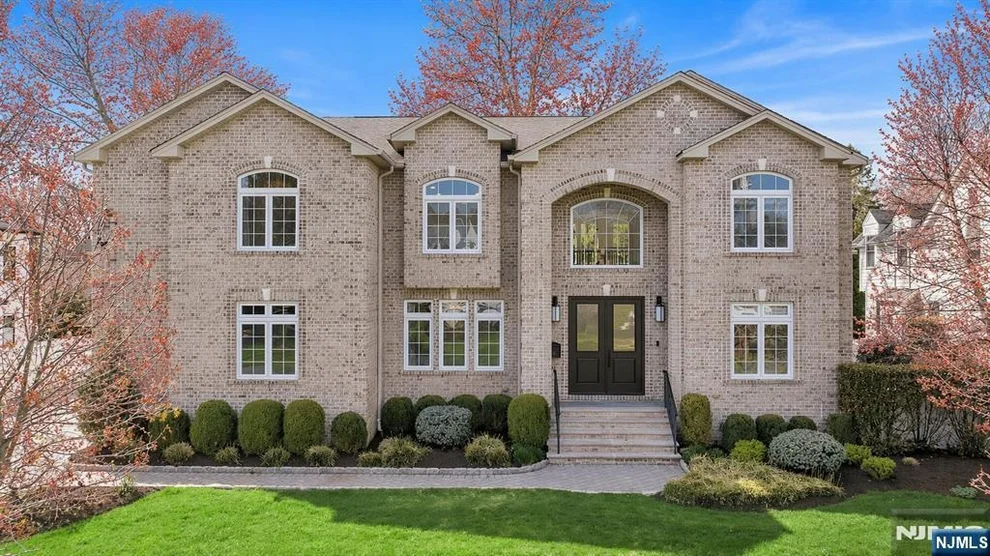 Unit for sale at 15 Eric, Demarest, NJ 07627