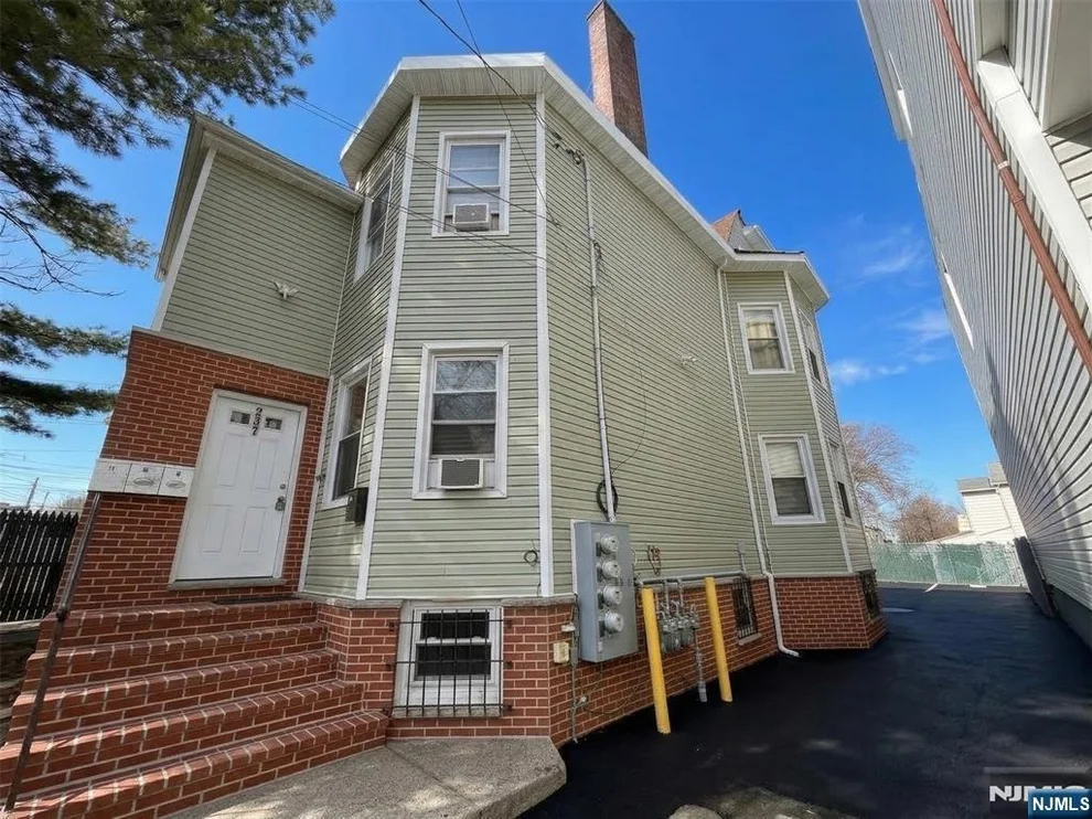Unit for sale at 237-239 6th, Newark, NJ 07107