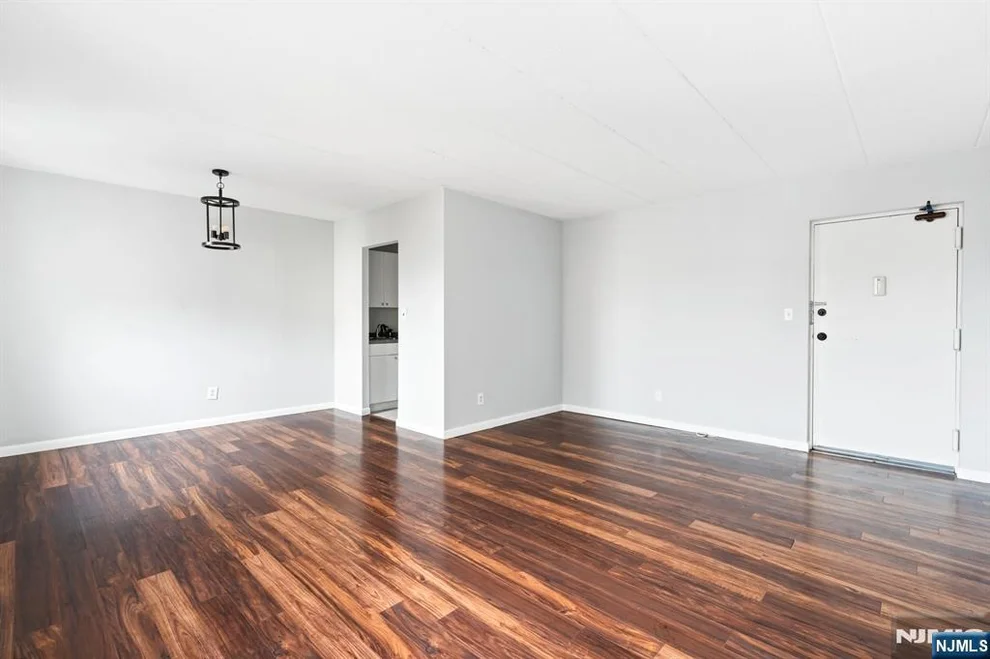 Unit for sale at 300 Lookout, Hackensack, NJ 07601