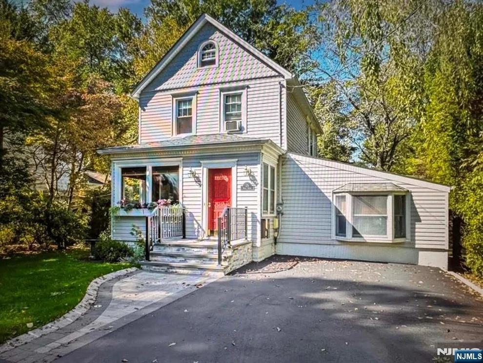 Unit for sale at 25 Maple, Demarest, NJ 07627