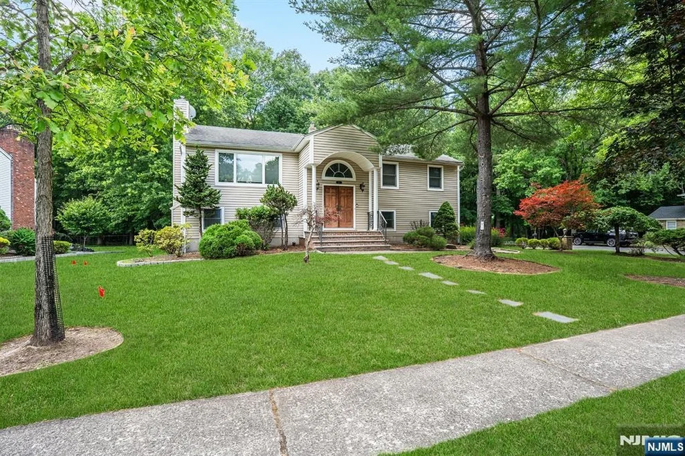 Unit for sale at 21 Kennedy, Closter, NJ 07624