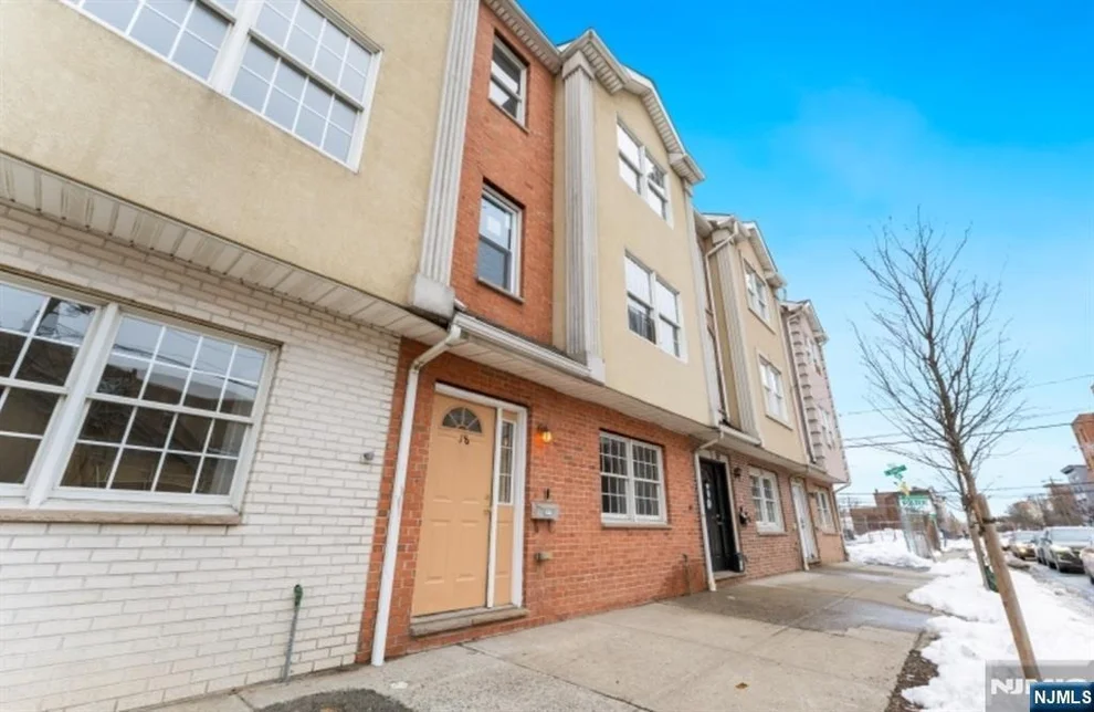 Unit for sale at 18 Kinney, Newark, NJ 07102