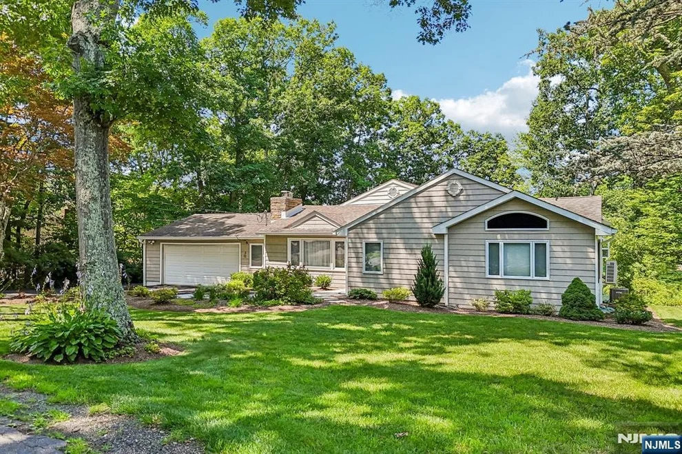 Unit for sale at 3 Beech, Hardyston, NJ 07460