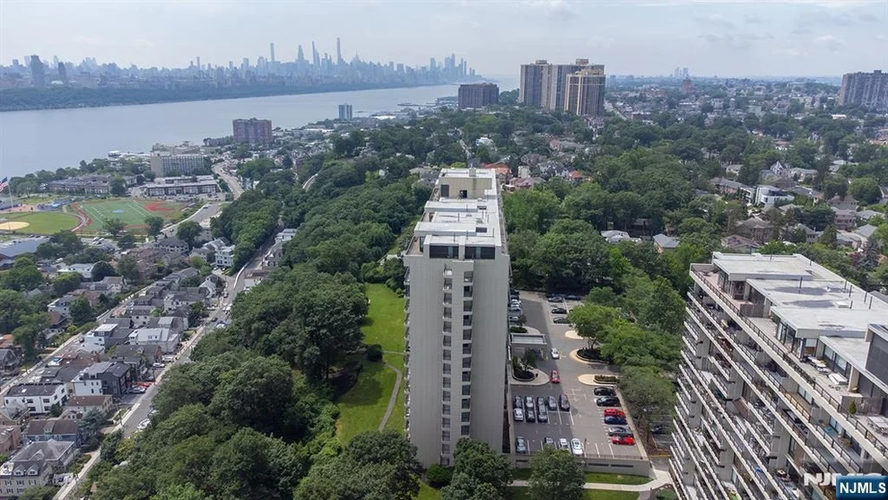 Unit for sale at 1 Horizon, Fort Lee, NJ 07024