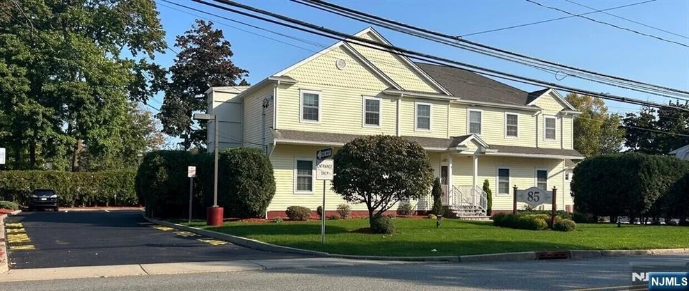 Unit for sale at 85 Hopper, Waldwick, NJ 07463