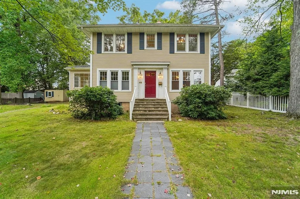 Unit for sale at 46 Schraalenburgh, Haworth, NJ 07641