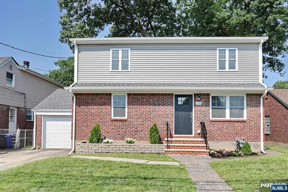 Unit for sale at 120 E 54th, Elmwood Park, NJ 07407