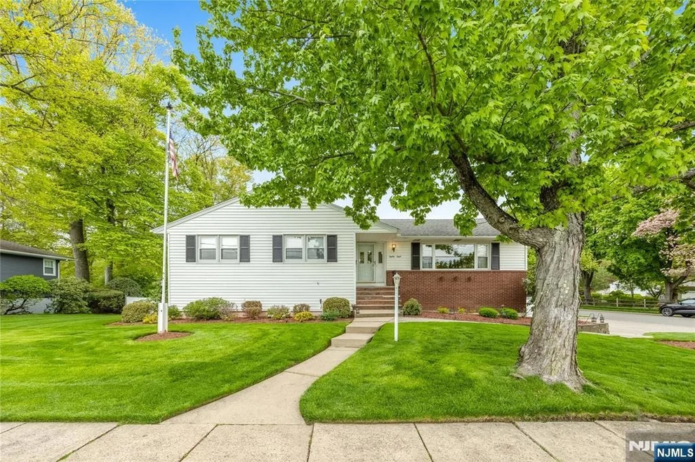 Unit for sale at 88 Ross, Emerson, NJ 07630