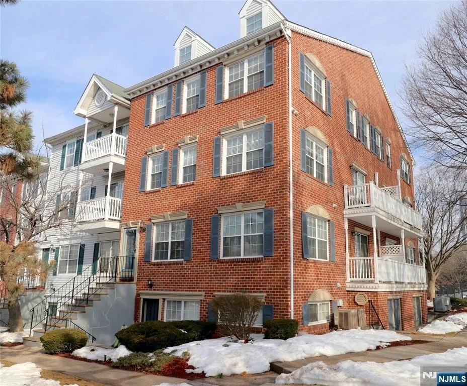 Unit for sale at 12 Rutgers, Newark, NJ 07103
