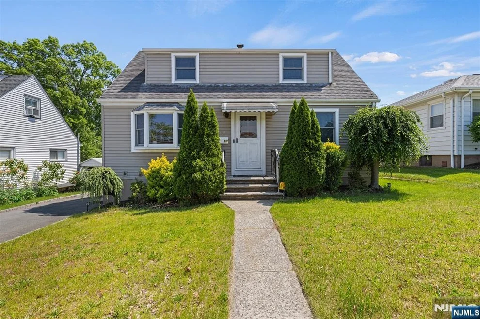 Unit for sale at 60 16th, Elmwood Park, NJ 07407