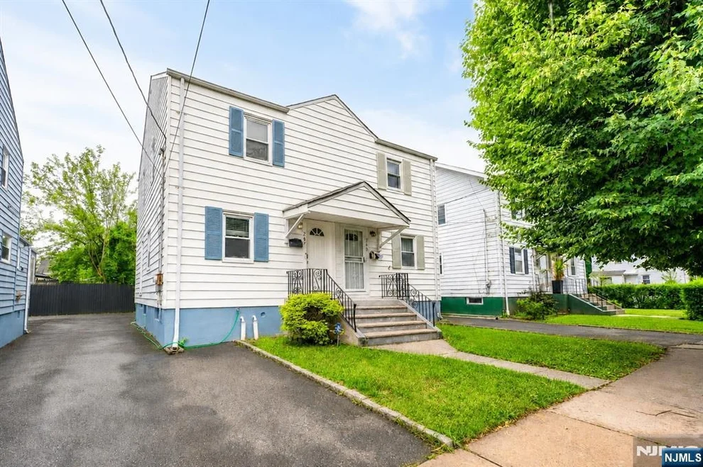 Unit for sale at 247 16th, Bloomfield, NJ 07003