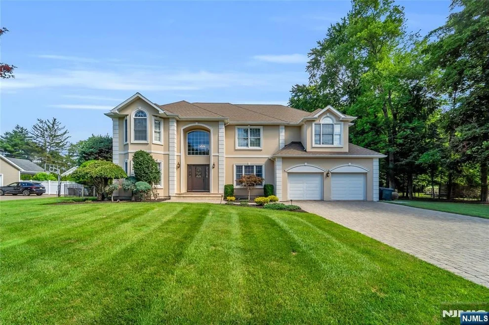 Unit for sale at 512 Brook, River Vale, NJ 07675