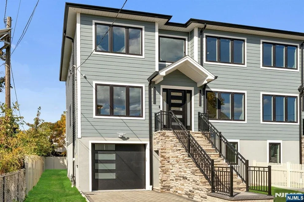 Unit for sale at 25A Pulaski, Wallington, NJ 07057