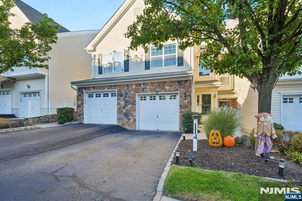 Unit for sale at 114 Mountainside, Pompton Lakes, NJ 07442
