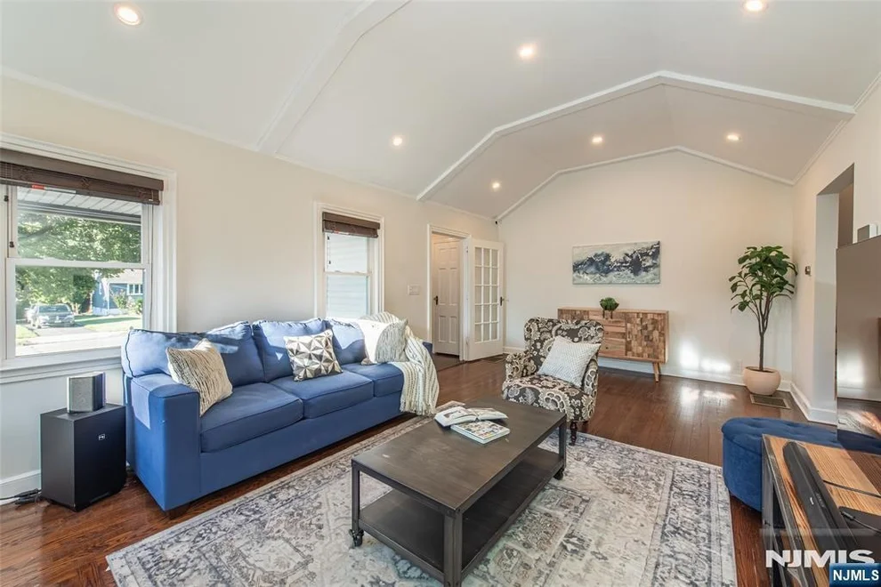 Unit for sale at 47 Mount Prospect, Verona, NJ 07044