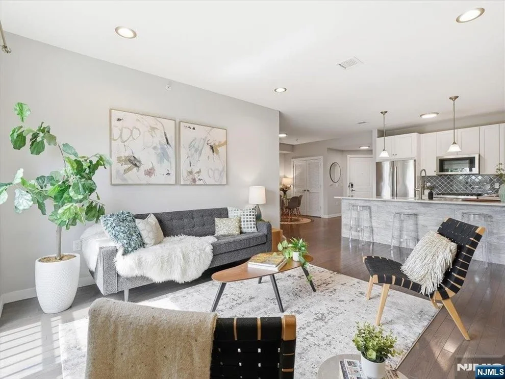 Unit for sale at 302 Palisade, Jersey City, NJ 07307