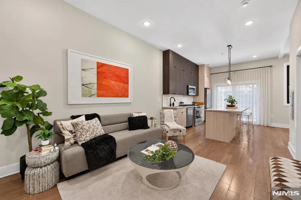 Unit for sale at 545 Palisade, Jersey City, NJ 07307