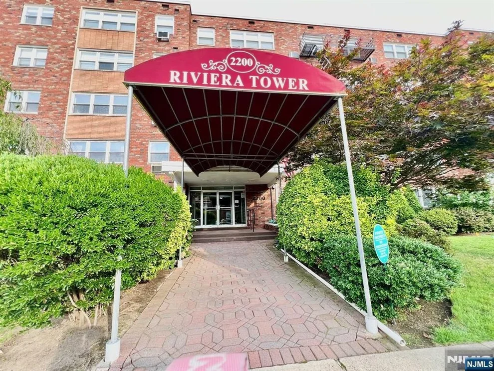Unit for sale at 2200 Center, Fort Lee, NJ 07024