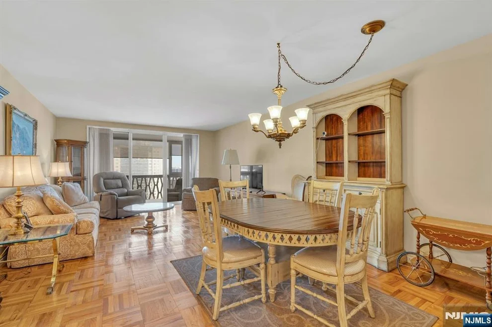Unit for sale at 2000 Linwood, Fort Lee, NJ 07024