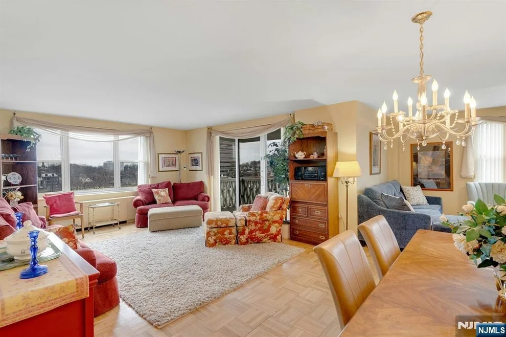 Unit for sale at 2000 Linwood, Fort Lee, NJ 07024