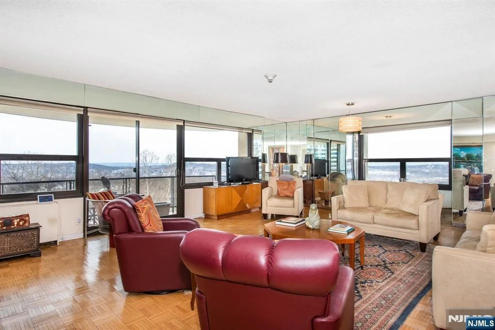 Unit for sale at 2 Claridge, Verona, NJ 07044