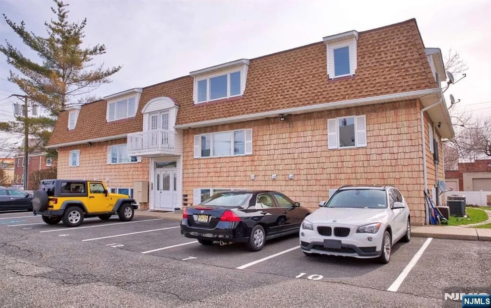 Unit for sale at 89 Kansas, Hackensack, NJ 07601