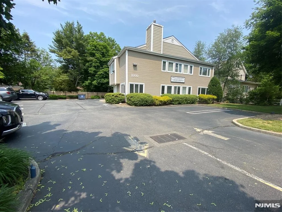 Unit for sale at 1000 S Maple, Glen Rock, NJ 07452