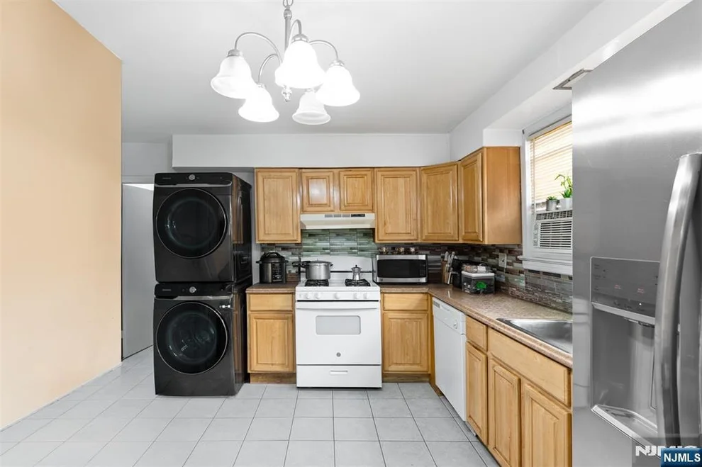 Unit for sale at 555 61st, West New York, NJ 07093