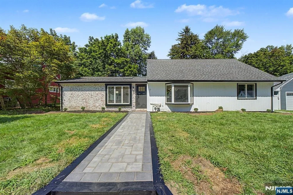 Unit for sale at 19 Ferndale, Wayne, NJ 07470