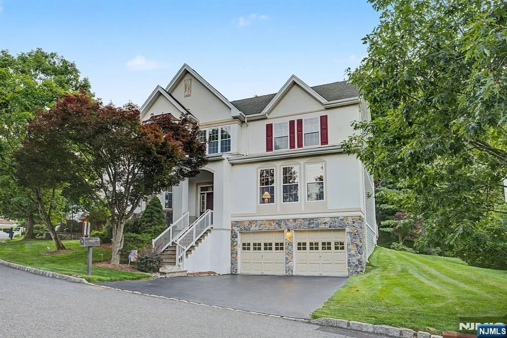 Unit for sale at 29 Skytop, Oakland, NJ 07436