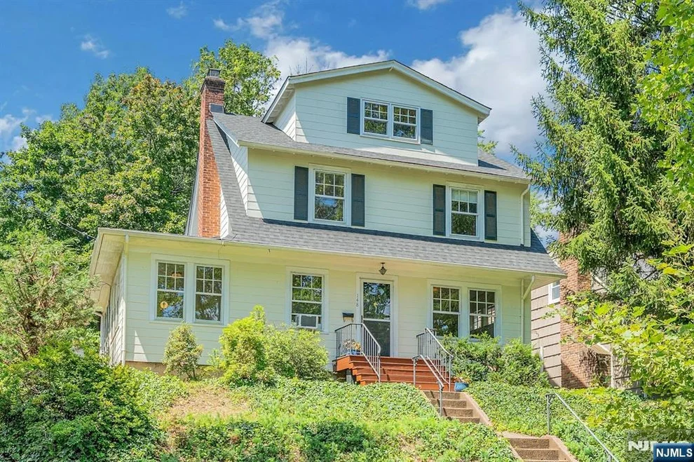 Unit for sale at 148 Essex, Glen Ridge, NJ 07028