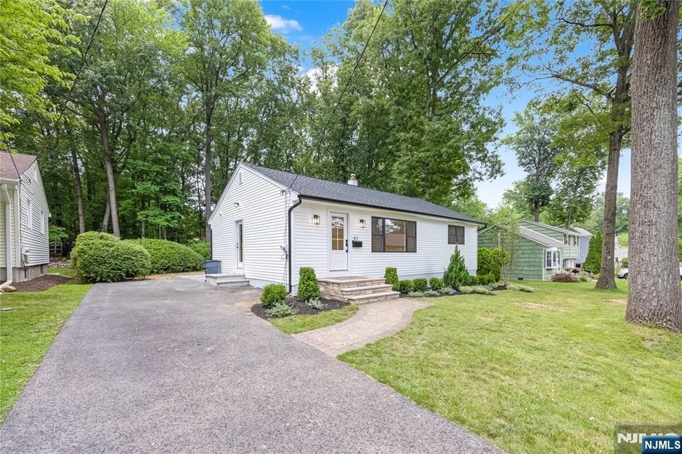 Unit for sale at 61 Mackay, Waldwick, NJ 07463