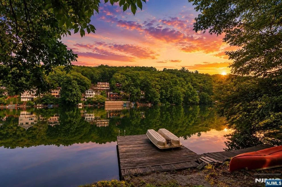 Unit for sale at 135 Skyline Lakes, Ringwood, NJ 07456