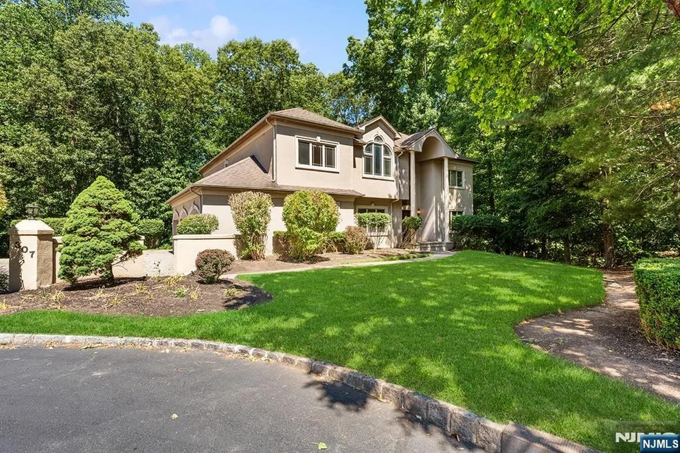 Unit for sale at 307 Daffodil, Norwood, NJ 07648