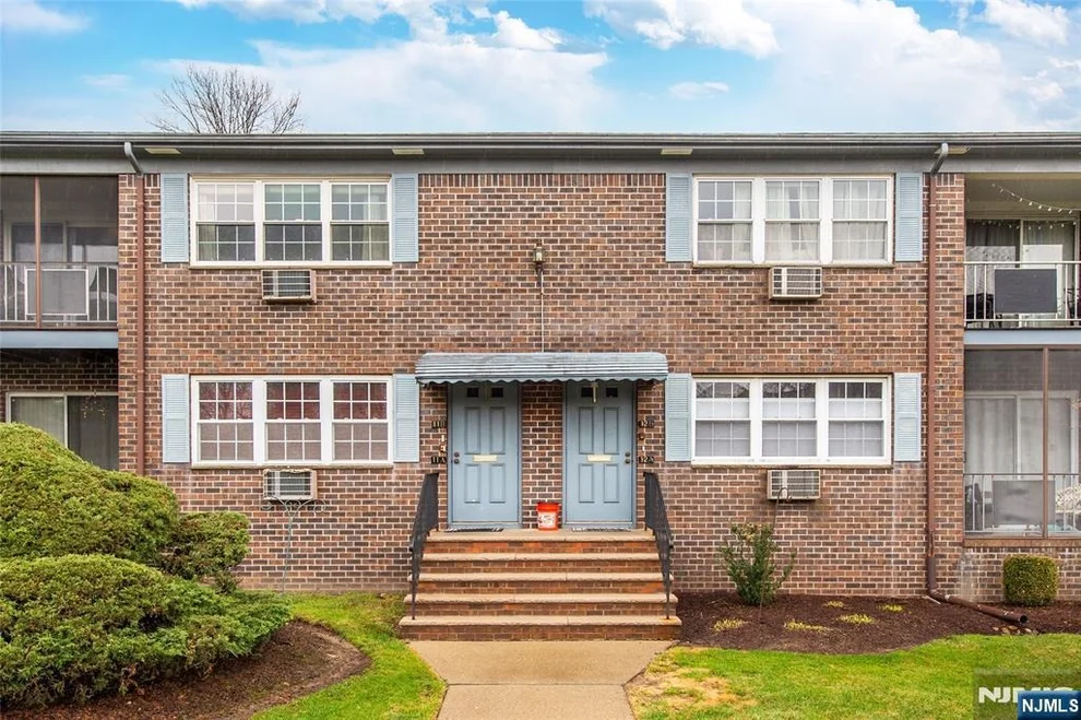 Unit for sale at 580 Bloomfield, West Caldwell, NJ 07006