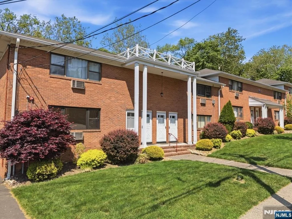 Unit for sale at 7 Colonial, Little Falls, NJ 07424