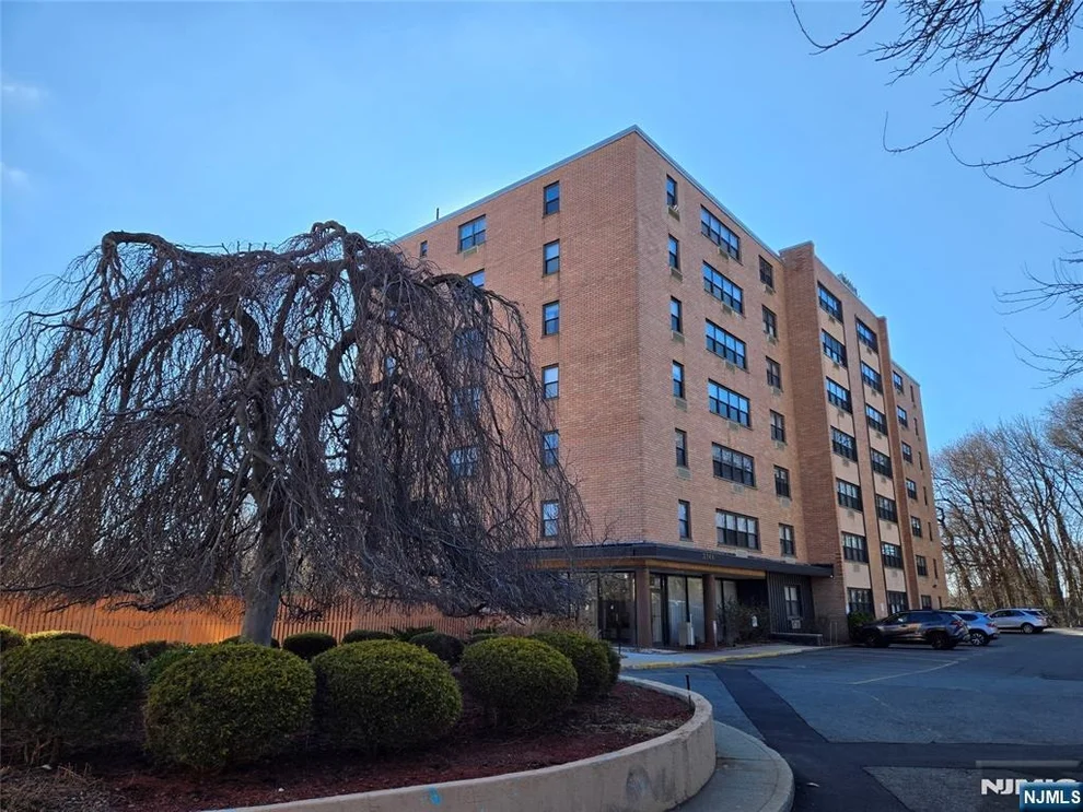 Unit for sale at 2348 Linwood, Fort Lee, NJ 07024