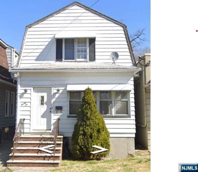 Unit for sale at 26 Van Orden, Hackensack, NJ 07601