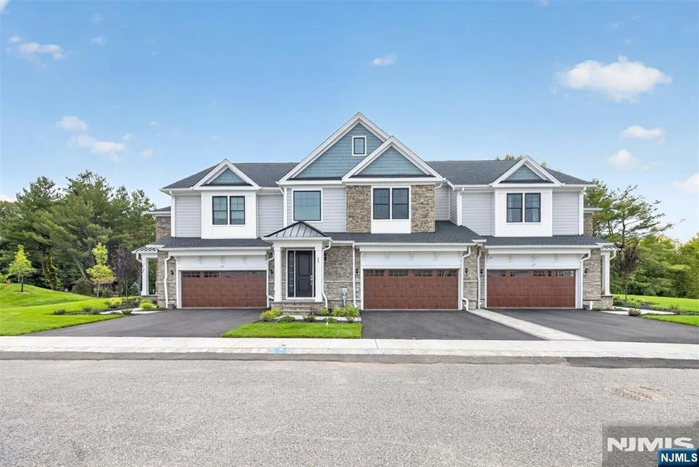 Unit for sale at 15 Muirfield, River Vale, NJ 07675