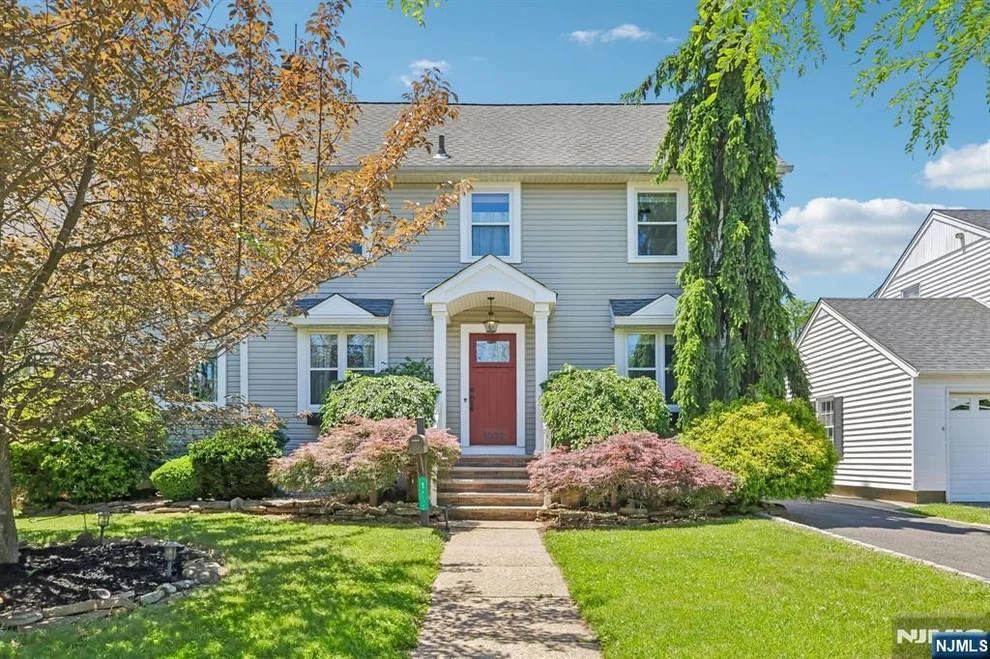 Unit for sale at 1032-1034 Kipling, Elizabeth, NJ 07208